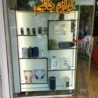 ویترین مغازه