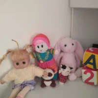 تعدادی عروسک