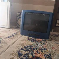 تلوزیون 21انج یکی ازتلوزیونهاهم کنترل داره