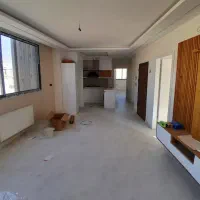 آپارتمان-فروشی-طبقه-ی-سوم-2-خوابه-صفر-سه-جهت-نور