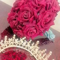 گل عروس و تاج