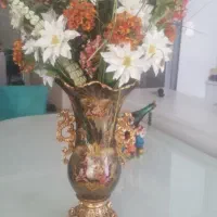 گل و گلدون سلطنتی