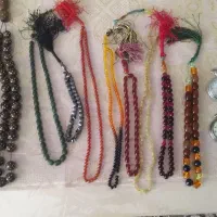 تسبیح و ساعت جیبی