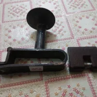 یک عدد قفل پدالی با سر قفلی آگاهی