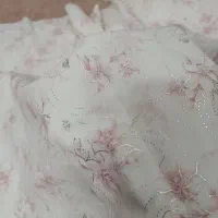 چادر سفید و رنگی