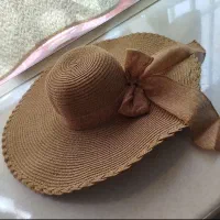 کلاه ساحلی زیبا