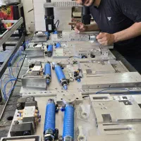 ماشین سازی،قالب سازی،طراح صنعتی،مهندس مکانیک