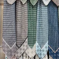 فروشنده خانم