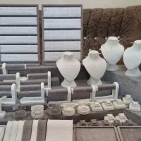 فروش یکجای استند و تجهیزات دکور طلافروشی