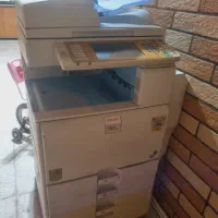یک عدد دستگاه کپی