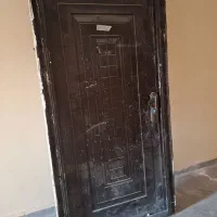 درب ورودی به همراه چارچوب|مصالح و تجهیزات ساختمان|پردیس, فاز ۱۱|دیوار