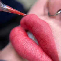 حرفه ای ترین شیدلب در جشنواره تخفیفات پاییز|خدمات آرایشگری و زیبایی|مشهد, زمرد|دیوار