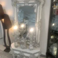 آینه و شمعدان ایستاده