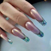 خدمات آموزش و کاشت ناخن|خدمات آرایشگری و زیبایی|رشت, لاکانی|دیوار