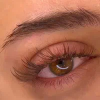 خدمات اکستنشن مژه/لیفت و لمینت