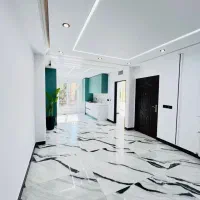 70متر/رو به نما/نورگیر/حیاط اختصاصی/پارکینگ سندی