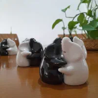 ادویه پاش طرح فیل 2 عددی سفیدمشکی جنس چینی درجه یک
