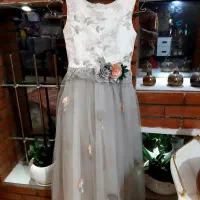 لباس مجلسی دخترانه در حد نو