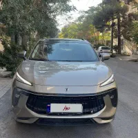 لاماری ۱۴۰۳ تیتانیوم