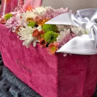 باکس گل صورتی|گل مصنوعی|یزد, |دیوار