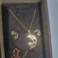 ست ماه وستاره