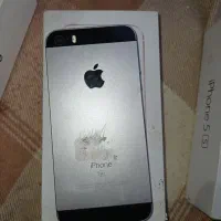 دو عدد گوشی اپل5sوSE Rose gold ی کارتون اپل7 black