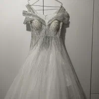 لباس عروس سفید سنگ کاری شده|لباس|ارومیه, |دیوار