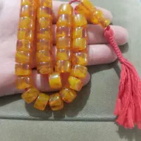 تسبیح کهربا ۳۳تایی لیمویی سایز ۹کوچک کهنه فول رگه