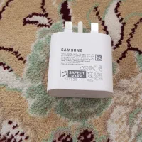 کلکسیون /شارژر اصلی و تبدل ۳به۲مارک هادرون