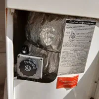 فروش آبگرمکن دیواری ۵۰ لیتری بلاد کارکرده.|آبگرمکن، پکیج، شوفاژ|جهرم, |دیوار