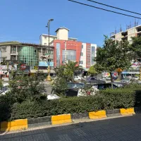 مغازه-بر-جاده-اصلی