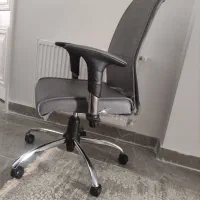 صندلی مدیریتی گردان