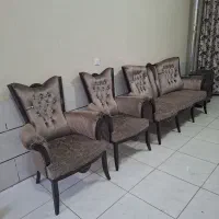 یک دست مبل سلطنتی تمیز فروش فوری|مبلمان خانگی و میز عسلی|شهرکرد, |دیوار