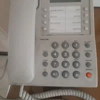 تلفن رو میزی