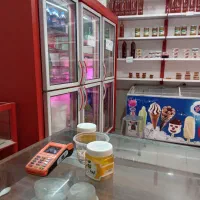 واگذاری مغازه لبنیات و خوار و بار با وسایل|اجارهٔ مغازه و غرفه|ورامین, ورامین|دیوار