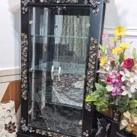 بوفه بزرگ جادار نو کاملا سالم