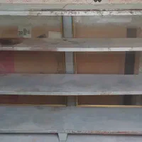 ویترین همراه با شیشه