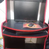 میز کامپیوتر  در حد نو