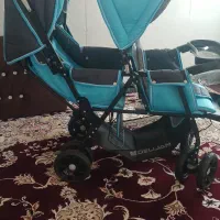 کالسکه دو قلو