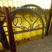 دو عدد تخت یکنفره فلزی|تخت و سرویس خواب|اهواز, باغ شیخ|دیوار