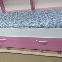 تخت دو طبقه تمیز با کمد و کتابخانه|تخت و سرویس خواب|اهواز, سپیدار|دیوار