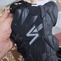 کتونی اسپرت سایز 37-38|کیف، کفش، کمربند|پرند, فاز ۵|دیوار