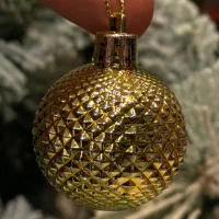 گوی تزئینات (مدل تکی) درخت کریسمس|صنایع دستی و سایر لوازم تزئینی|اصفهان, جلفا|دیوار