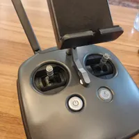 پرنده dji فانتوم ۴ پرو آبستین