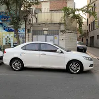 جک J5 اتوماتیک 1800cc، مدل ۱۳۹۵