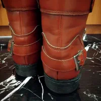 بوت مردانه عسلی