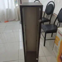 ویترین شیشه ای