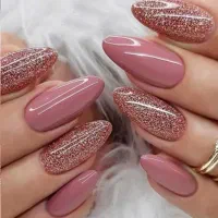 کاشت ناخن بالاکژل280|خدمات آرایشگری و زیبایی|قم, آزادگان|دیوار