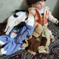 عروسک|اسباب‌بازی بچه|شیراز, شیشه‌گری|دیوار