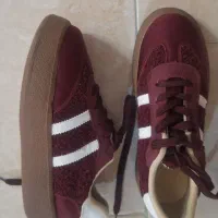 کتونی نو ونپوشیده|کیف، کفش، کمربند|اراک, |دیوار